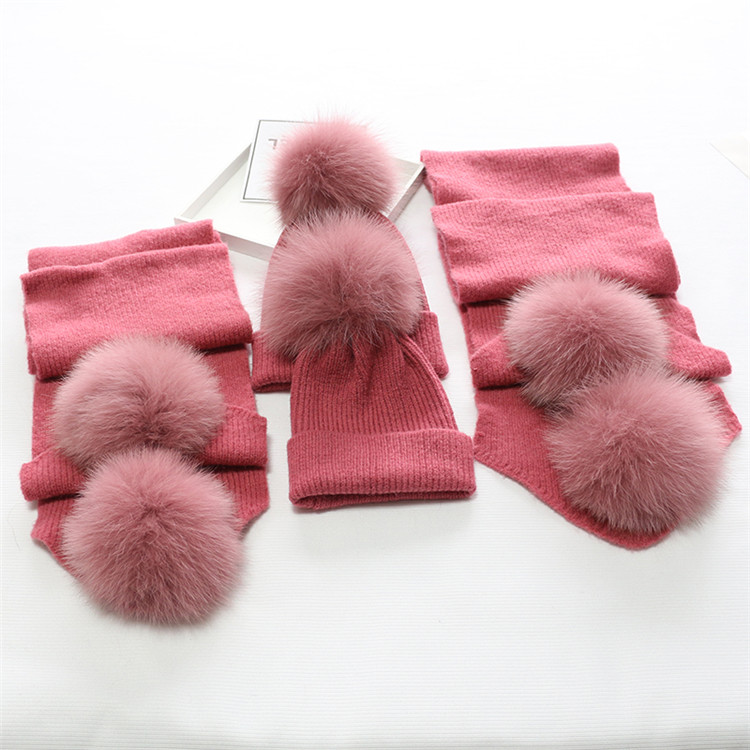 Wholesale-Womans-Winter-Crochet-Knit-Hat-Hairy (5).jpg