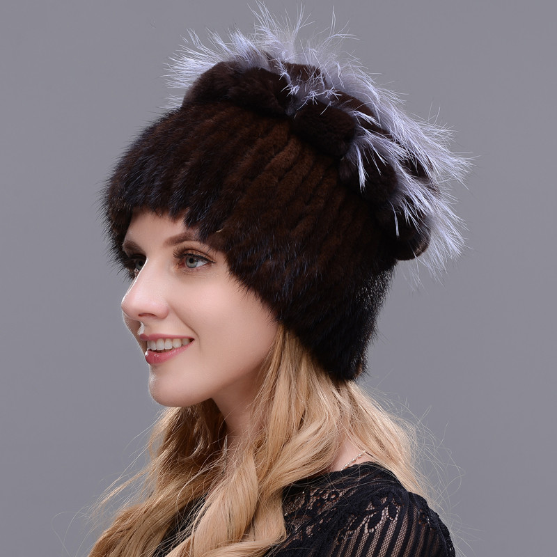 Wholesale-fox-fox-fashion-mink-fur-hat (2).jpg